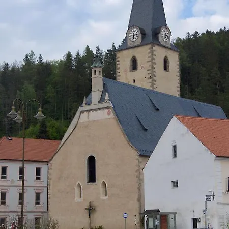 Rožmberk 3*