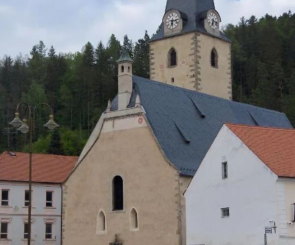 Rožmberk 3*